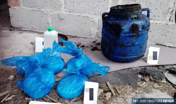 8 kg narkotyków i 2 kg materiałów wybuchowych znalezione w Skarżysku–Kamiennej