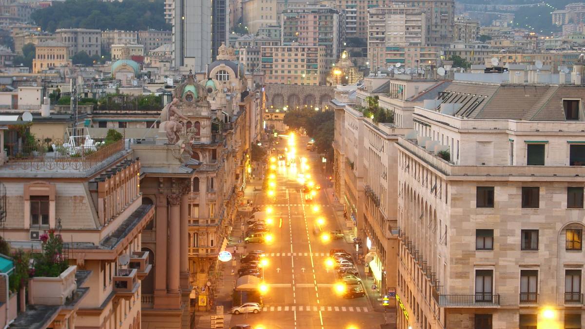 65-letni Polak znaleziony martwy na ulicy. Burmistrz Genui zabrała głos