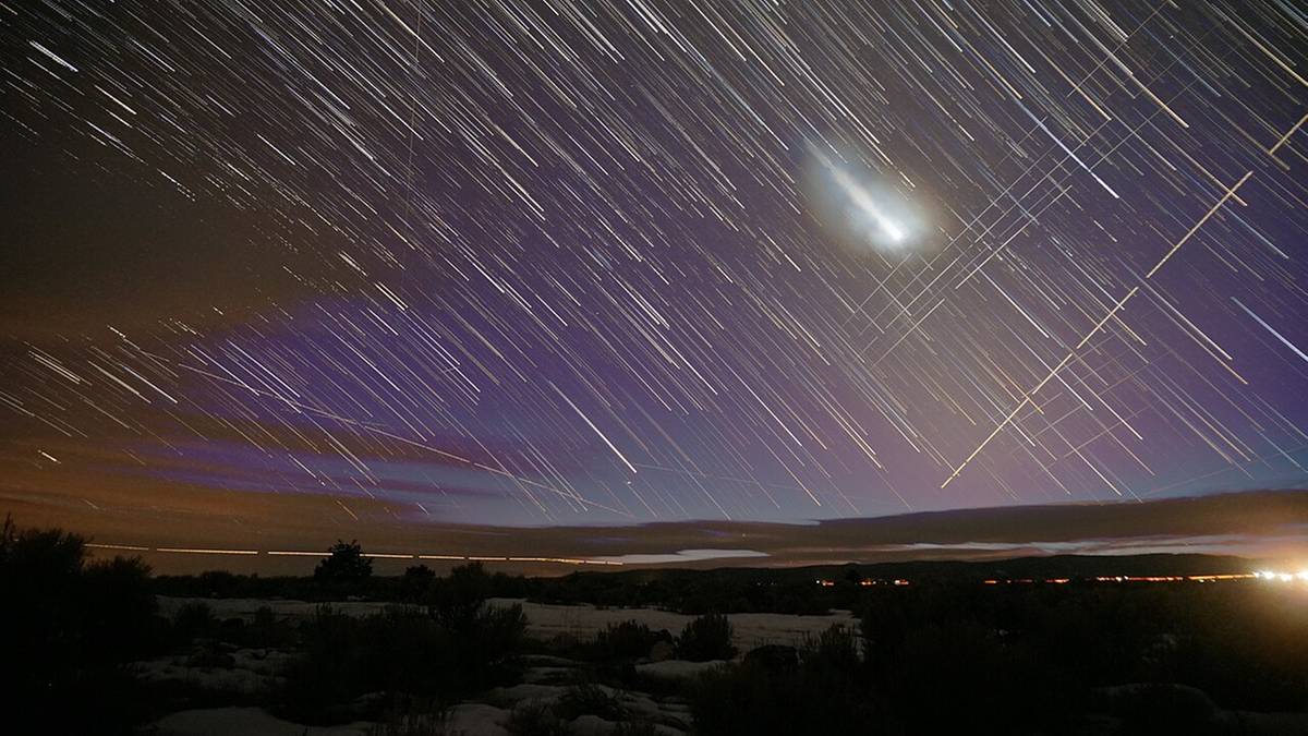 "Kosmiczny pociąg" nad Polską. Sprawdź, kiedy spojrzeć w niebo