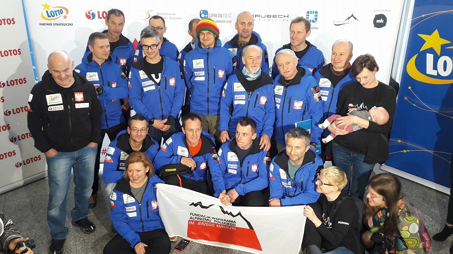 Członkowie narodowej zimowej wyprawy na K2. Fot. Facebook / Jacek Kurowski TVP.