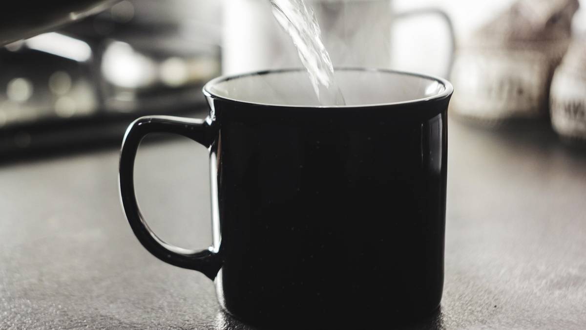 Popularny napój może spowolnić starzenie. Wystarczą cztery porcje dziennie