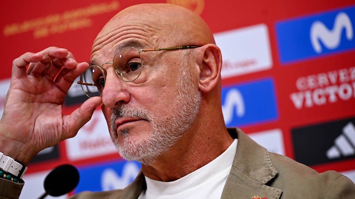Luis de la Fuente extends Spain contract through 2032
