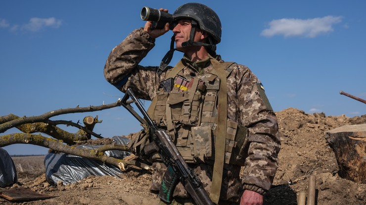 Wojna w Ukrainie. Resort obrony: na wielu kierunkach przechodzimy do działań ofensywnych