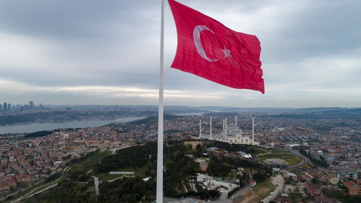Turcja wprowadza pełny lockdown. Zamknięte szkoły, zakaz podróży między miastami
