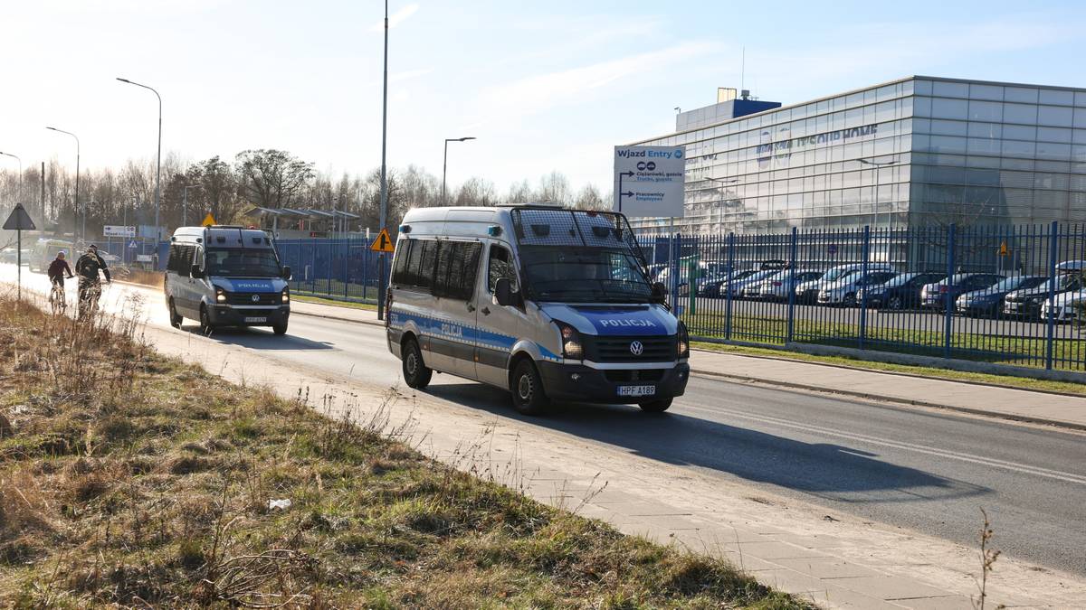 Strzelanina w łódzkiej fabryce. Napastnik zatrzymany przez policję