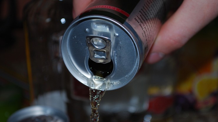 Republikanie chcą zakazu sprzedaży napojów energetycznych młodzieży