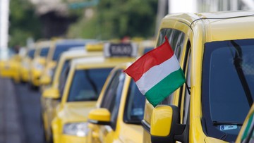 Węgierski parlament dyskutuje o Uberze; taksówkarze protestują