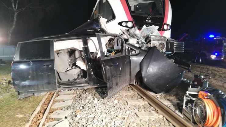 Tragiczny wypadek w Austrii. Samochód z Polakami zderzył się z pociągiem