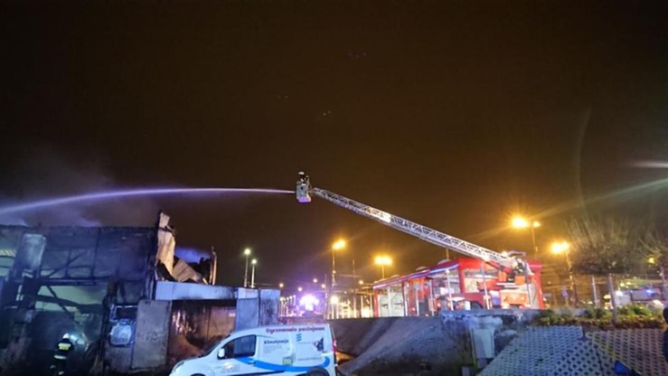 Na miejscu pracowało ponad 80 strażaków z 25 zastępów PSP i OSP