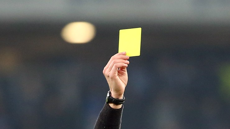 FIFA testuje nowy pomysł. Żółte kartki dla... trenerów?