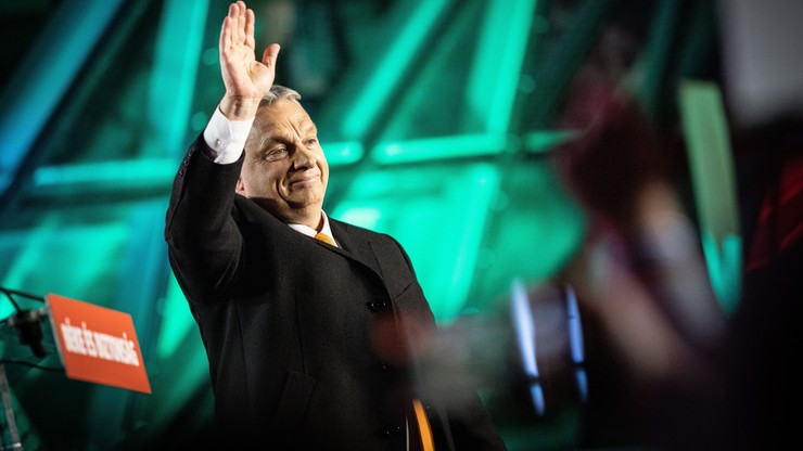 Węgry. Orban: wygraliśmy, choć mieliśmy wielu przeciwników, w tym Zełenskiego