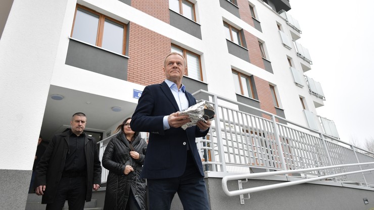 Mińsk Mazowiecki: Donald Tusk uderza w Mieszkanie Plus. PFR odpowiada