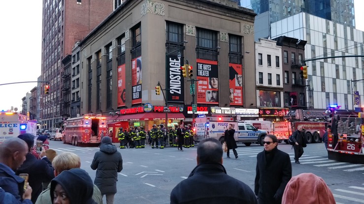 Wybuch na dworcu autobusowym na Manhattanie. Nowojorska policja: zatrzymano jedną osobę