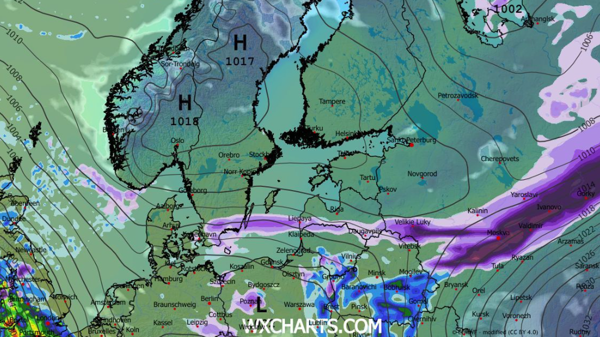 Intensywne opady śniegu swoim zasięgiem objęły Moskwę i spowodowały tam utrudnienia w transporcie