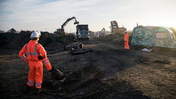 Rozpoczęły się prace porządkowe w obozowisku w Calais