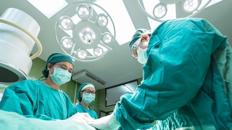 Kalisz. Medycy wymienili pacjentowi w osierdziu sztuczną protezę
