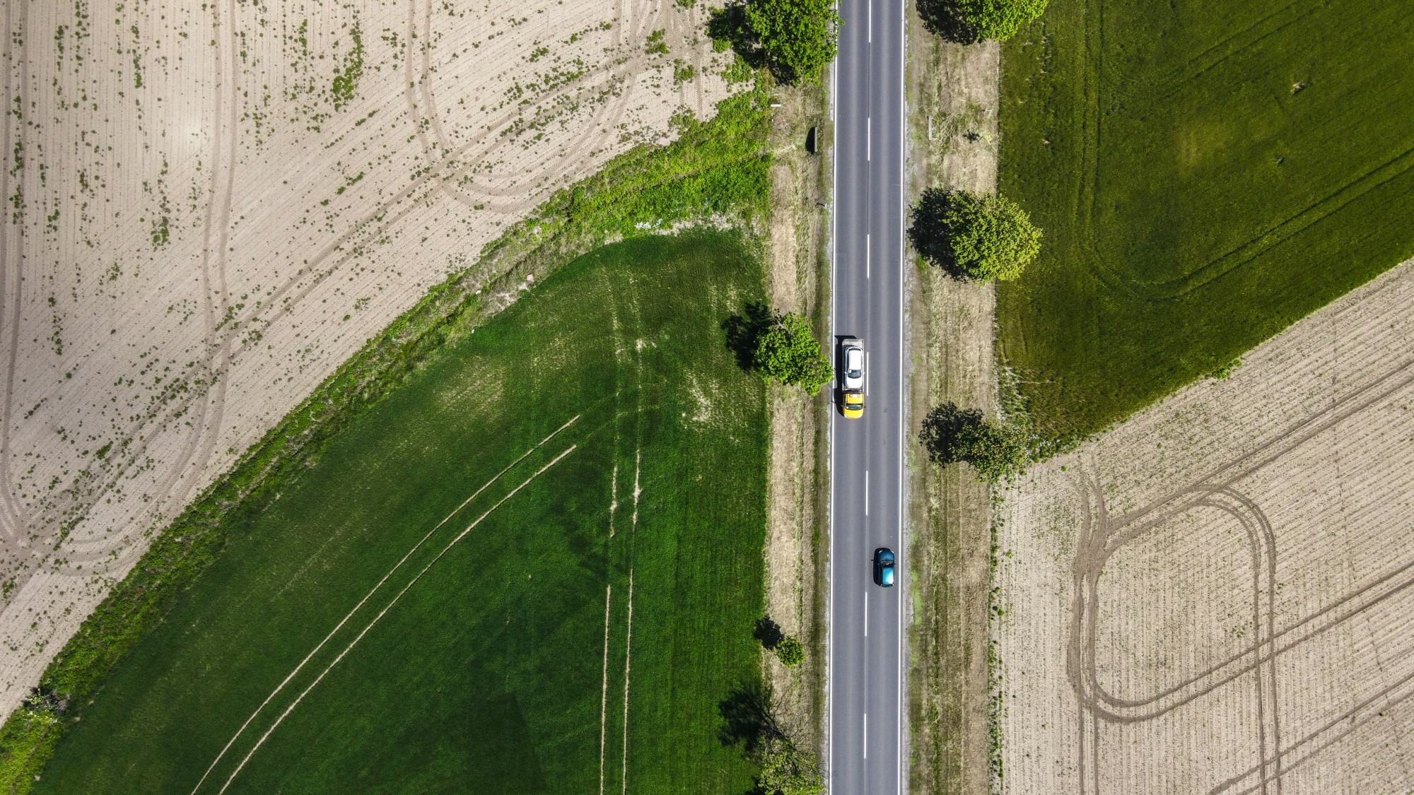 Piękne letnie krajobrazy z lotu ptaka - zdjęcie 4