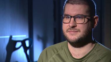 Żołnierz opuszczony przez wojsko. Po wypadku na służbie