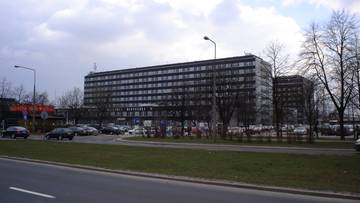 Wstrząsające sceny w warszawskim szpitalu. Media: Ciała rozkładały się w chłodni