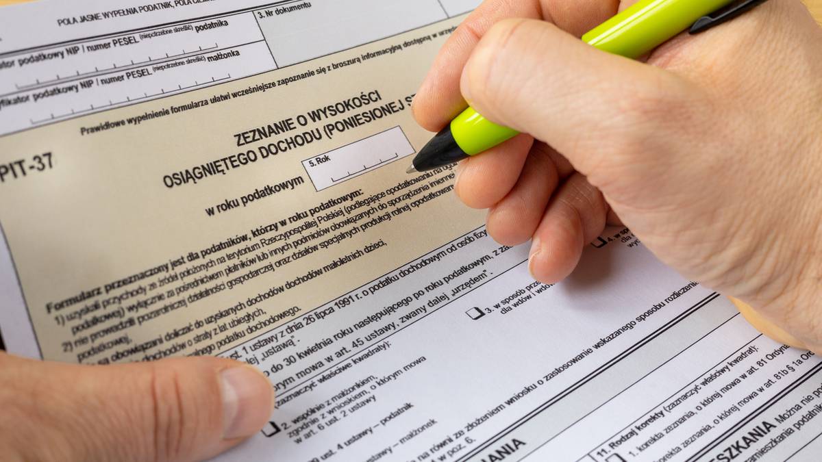 Polacy zaczęli rozliczać PIT za 2025. Jedno niedopatrzenie może słono kosztować