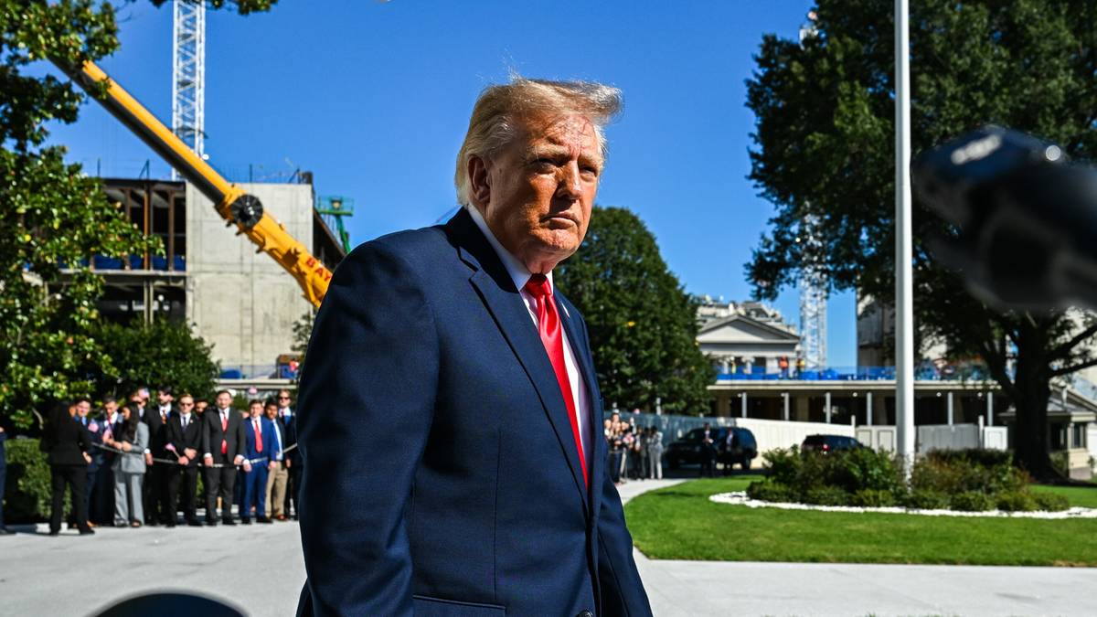 Donald Trump mówił o zniszczeniu miast w USA. Teraz się tłumaczy