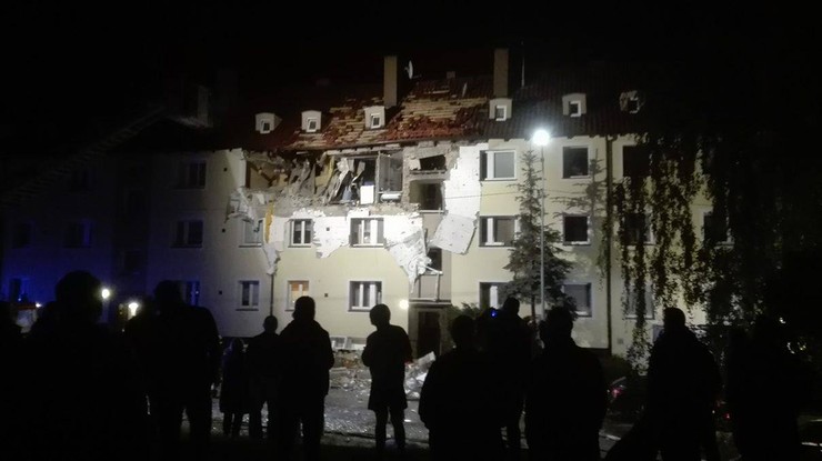 Wybuch gazu w Szczecinie. Eksplozja oderwała ścianę na drugim piętrze