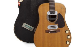 Gitara legendarnego muzyka sprzedana za rekordową cenę