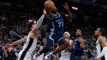 Kolejne zwycięstwo San Antonio Spurs. Dobry mecz Sochana