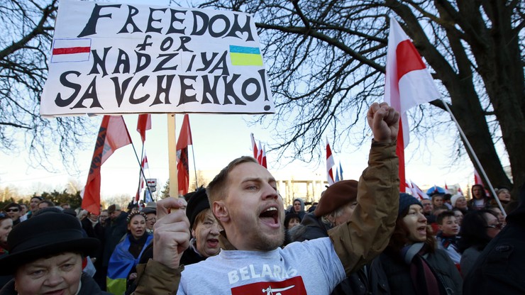 Ukraina obejmuje 84 osoby sankcjami we związku z wyrokiem na Sawczenko