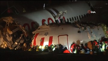 Samolot rozbił się podczas lądowania na lotnisku w Turcji. Jedna osoba nie żyje, 157 rannych