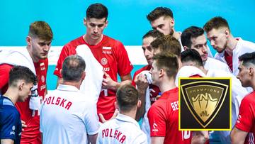 Złota odznaka na koszulkach reprezentacji Polski siatkarzy. Co ona oznacza?