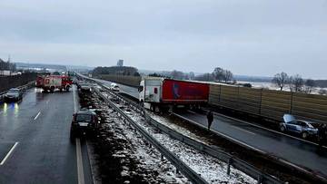 Karambol na S3. Zderzenie kilku aut, poszkodowanych 11 osób