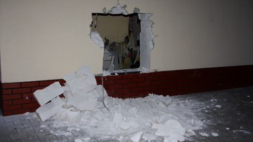 Wybił dziurę w ścianie, żeby włamać się do sklepu. "Policjanci nie dali mu żadnych szans"