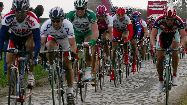 Paryż-Roubaix: Odwołane etapy? Powodem... błoto i kostka brukowa