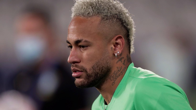 Neymar zszokował fanów. Brazylijczyk pokazał nową fryzurę (ZDJĘCIA)