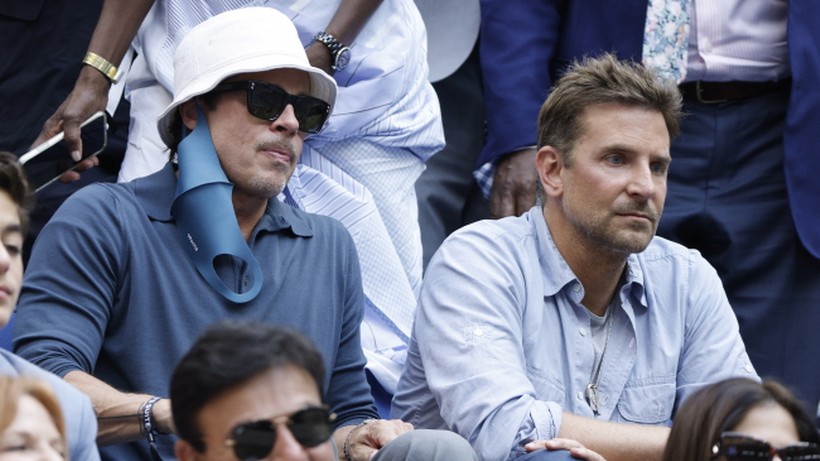 Brad Pitt, Bradley Cooper i inni! Gwiazdy Hollywood na meczu Miedwiediew - Djoković (ZDJĘCIA)