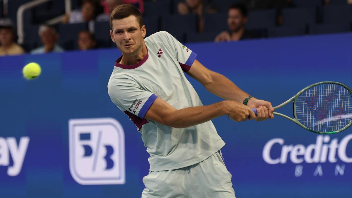 ATP w Tokio: Hubert Hurkacz - Marcos Giron. Gdzie obejrzeć? O której godzinie? Transmisja TV i stream online