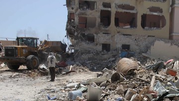 "Udawali, że są ratownikami, potem zabijali" Rośnie liczba ofiar zamachu na hotel w Mogadiszu