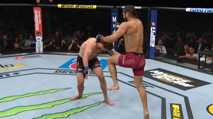 UFC: "Najnudniejsza" walka gwiazd? Powraca antybohater spektakularnego nokautu!