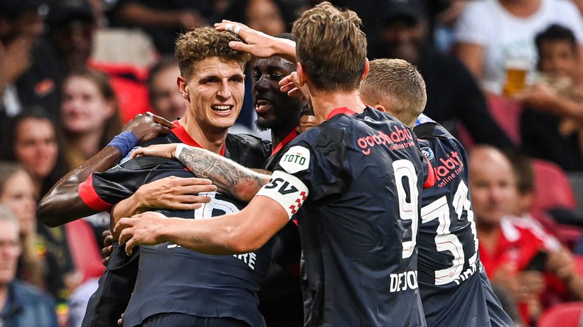 Superpuchar Holandii: PSV wygrało z Ajaksem po rollercoasterze i popisie Tila