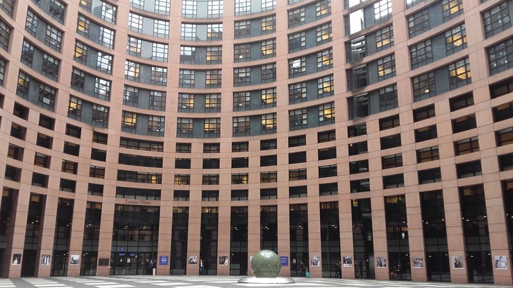 Komisja prawna PE przyjęła stanowisko w sprawie reformy prawa autorskiego