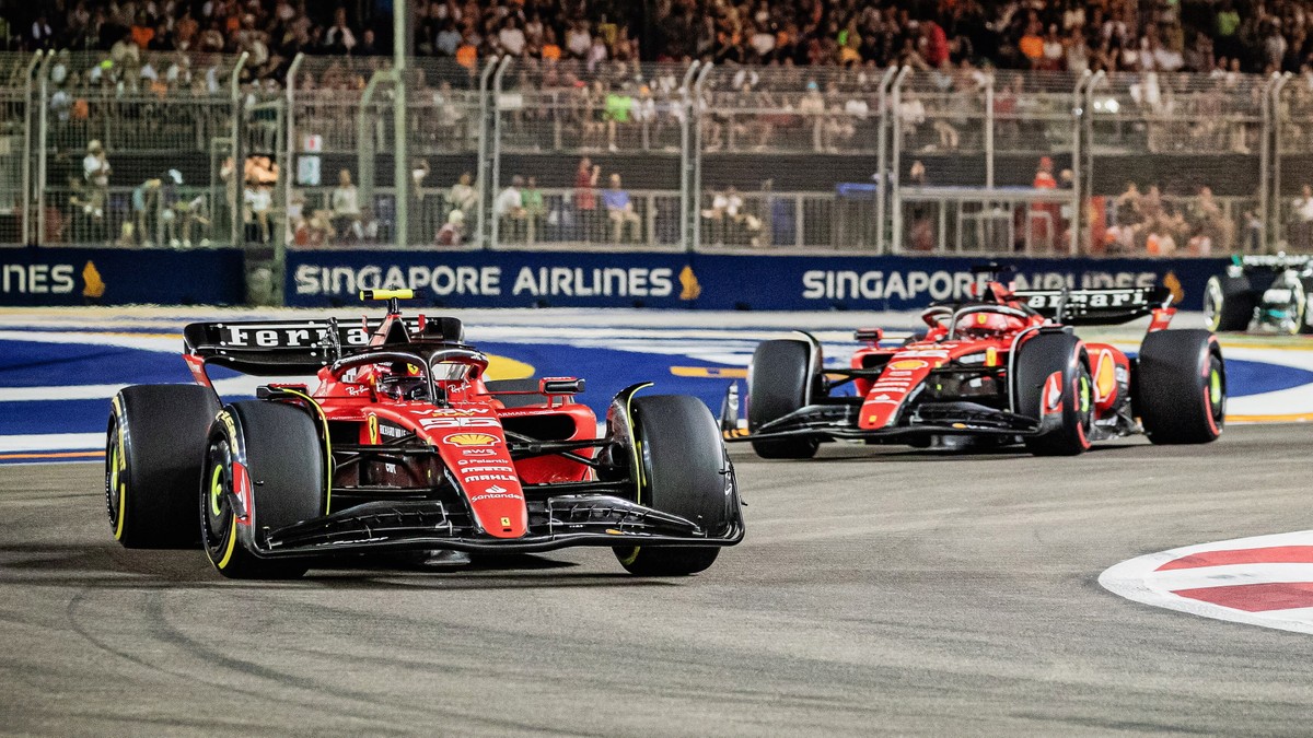 Dominacja Verstappena przerwana! Sainz wygrał GP Singapuru