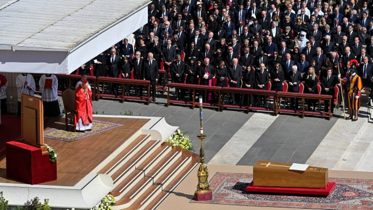 Zbigniew Boniek pożegnał Franciszka. Oto, co napisał o zmarłym papieżu