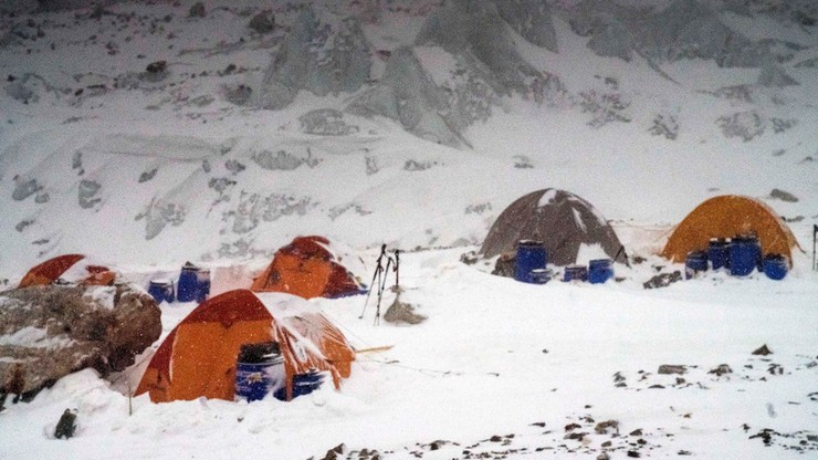 Wyprawa na K2: "Kaczkan i Urubko nocują w obozie drugim"