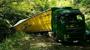 Ciężarówka z Polski, kierowca z Rosji, droga we Francji. Nie chciał jechać długim objazdem