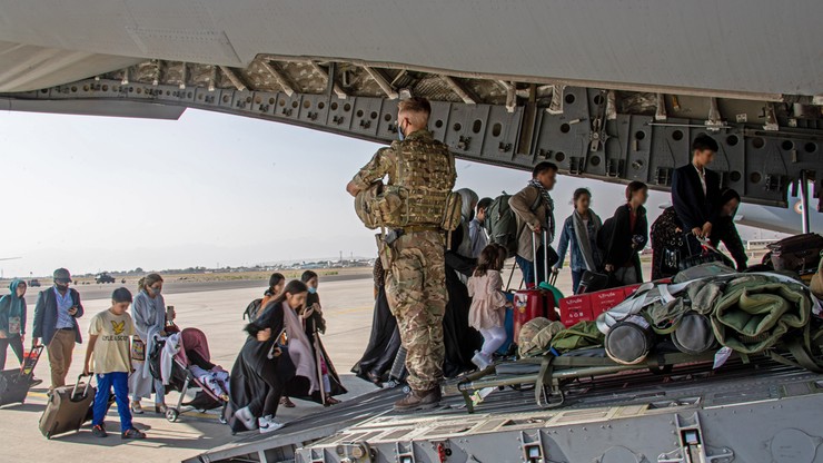 NATO: ponad 18 tysięcy osób ewakuowano z lotniska w Kabulu