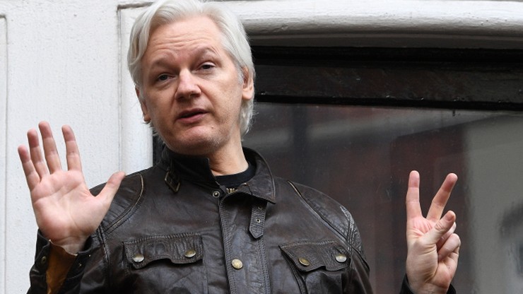 Prokuratura umorzyła śledztwo wobec Juliana Assange'a