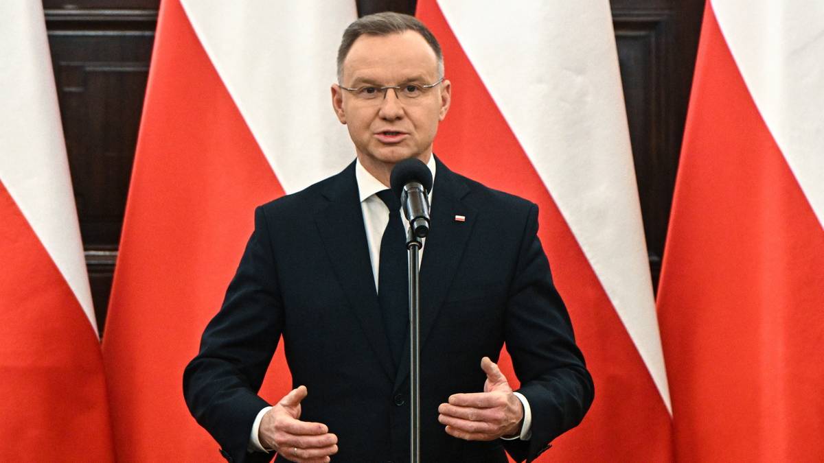 Rada Dialogu Społecznego. Prezydent wręczył przedstawicielom strony rządowej powołania