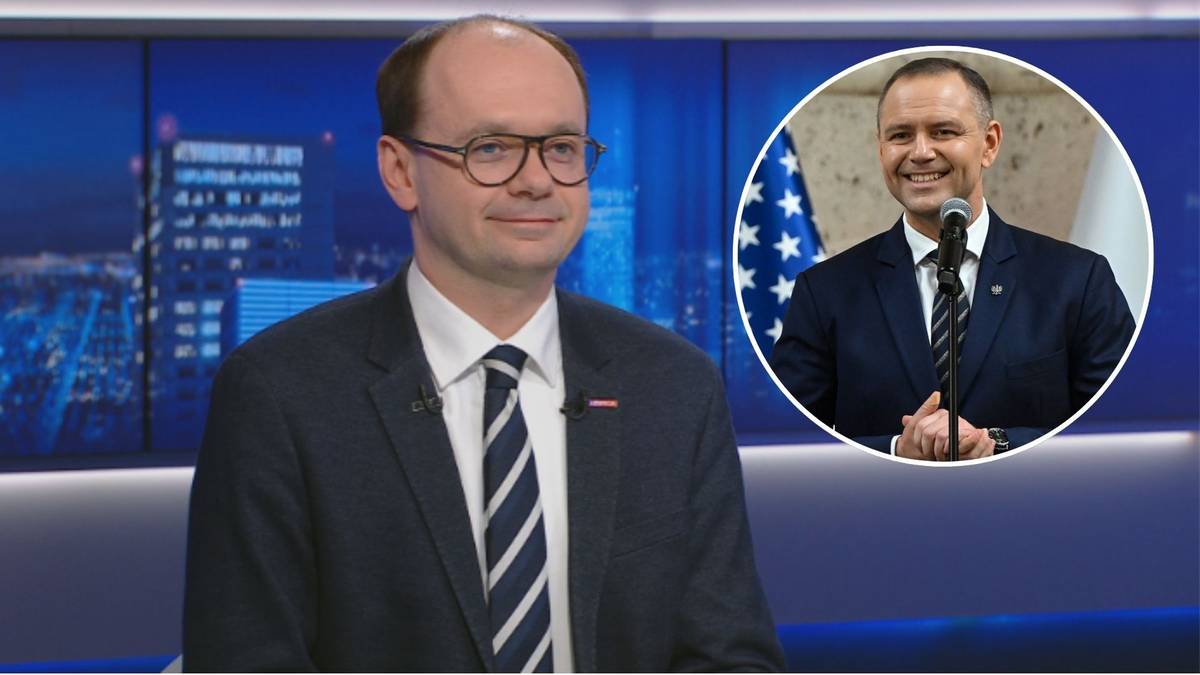 Mężczyzna w garniturze i okularach patrzy w bok, obok niego widnieje zdjęcie mniejszego okręgu z uśmiechniętym mężczyzną.