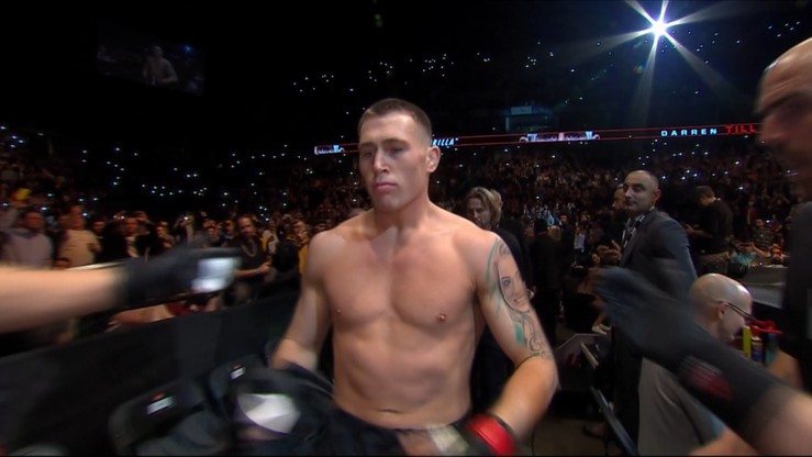 UFC: Kolejne elektryzujące wyjście Tilla! "Sweet Caroline" rozbrzmiało w Londynie (WIDEO)